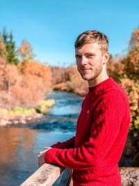 Махнев Андрей Андреевич